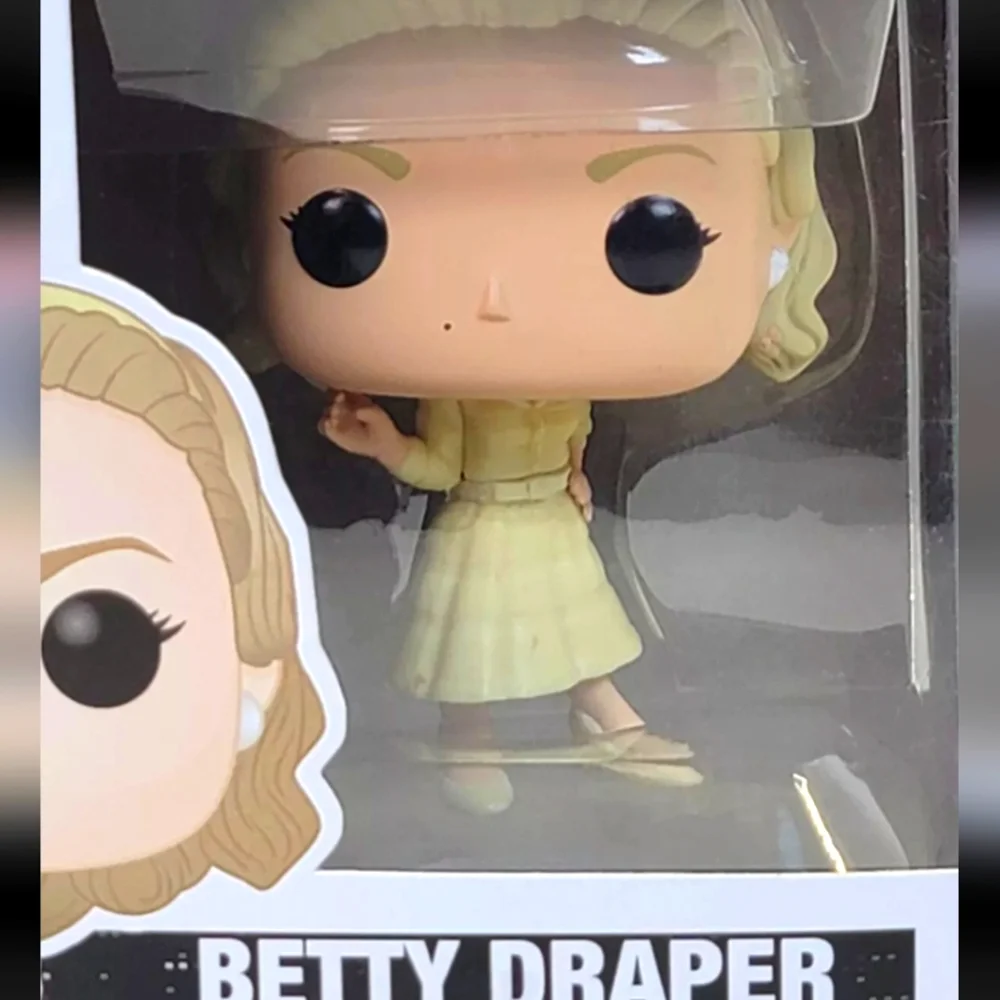 Funko POP! Television Mad Men Vinyl Figure Betty Draper 910 Collectible Figurine